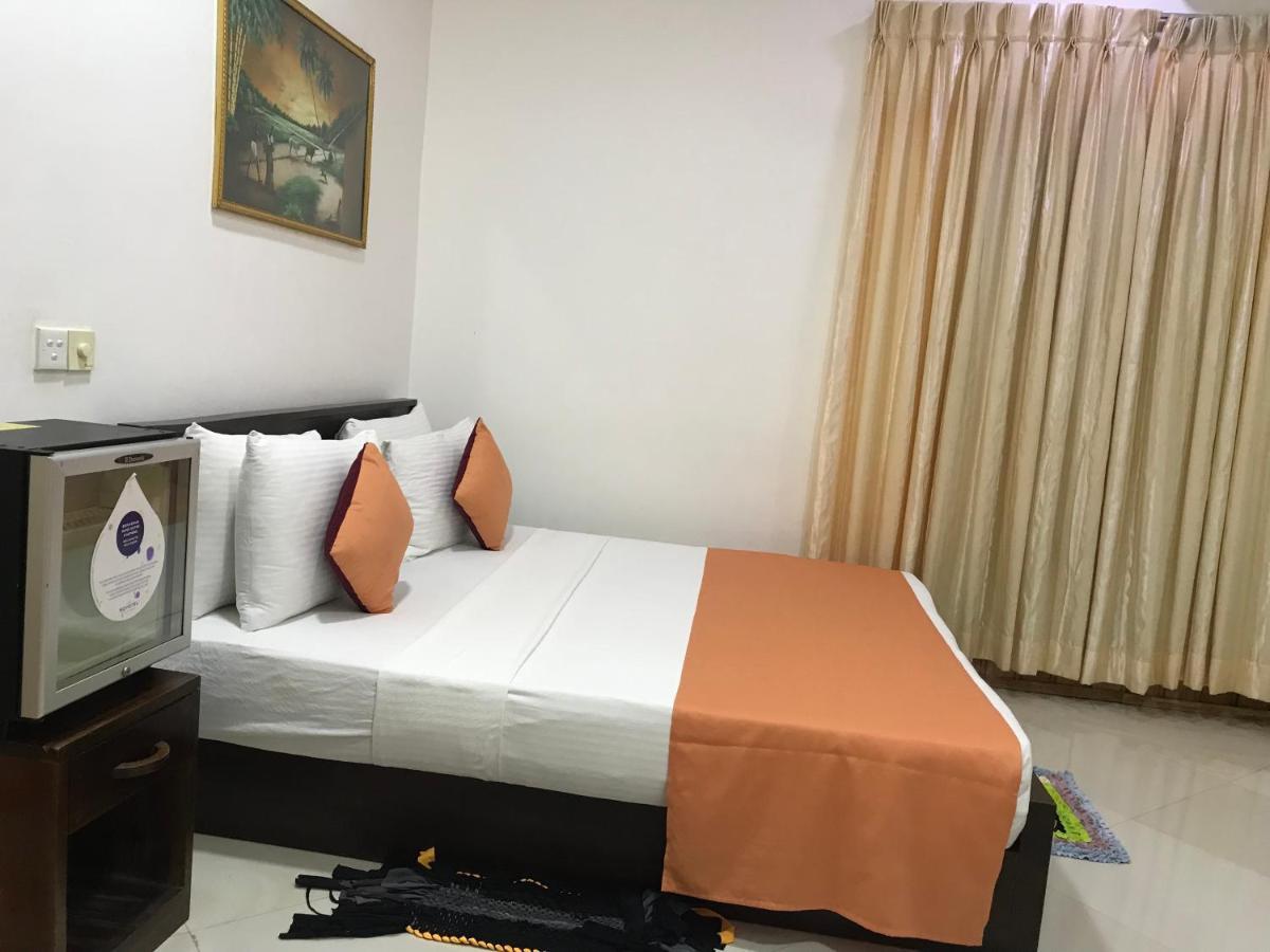 Paris Garden Resort 트링코말리 외부 사진